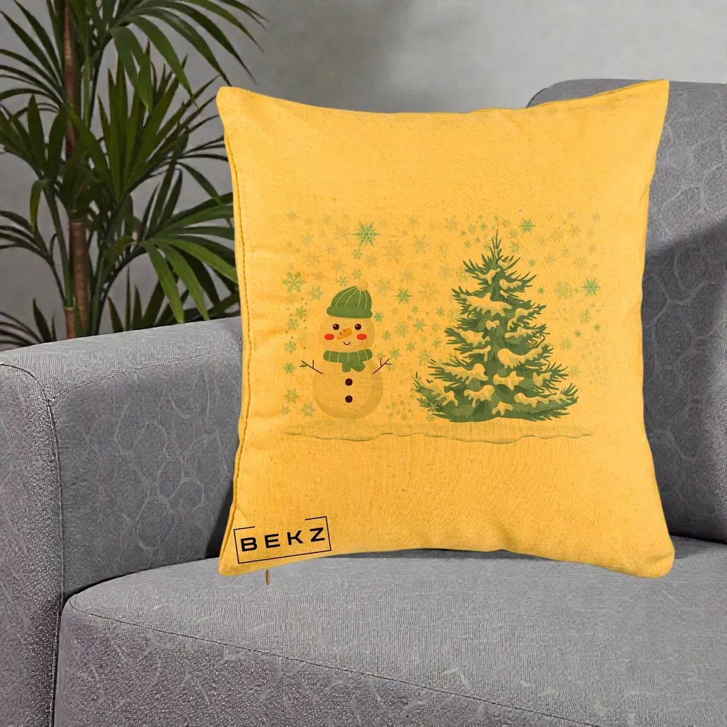 Perna Decorativa Om de Zapada si Brad Craciun, 40x40 cm, Galben, Husa Detasabila, Perna Inclusa, BEKZ®