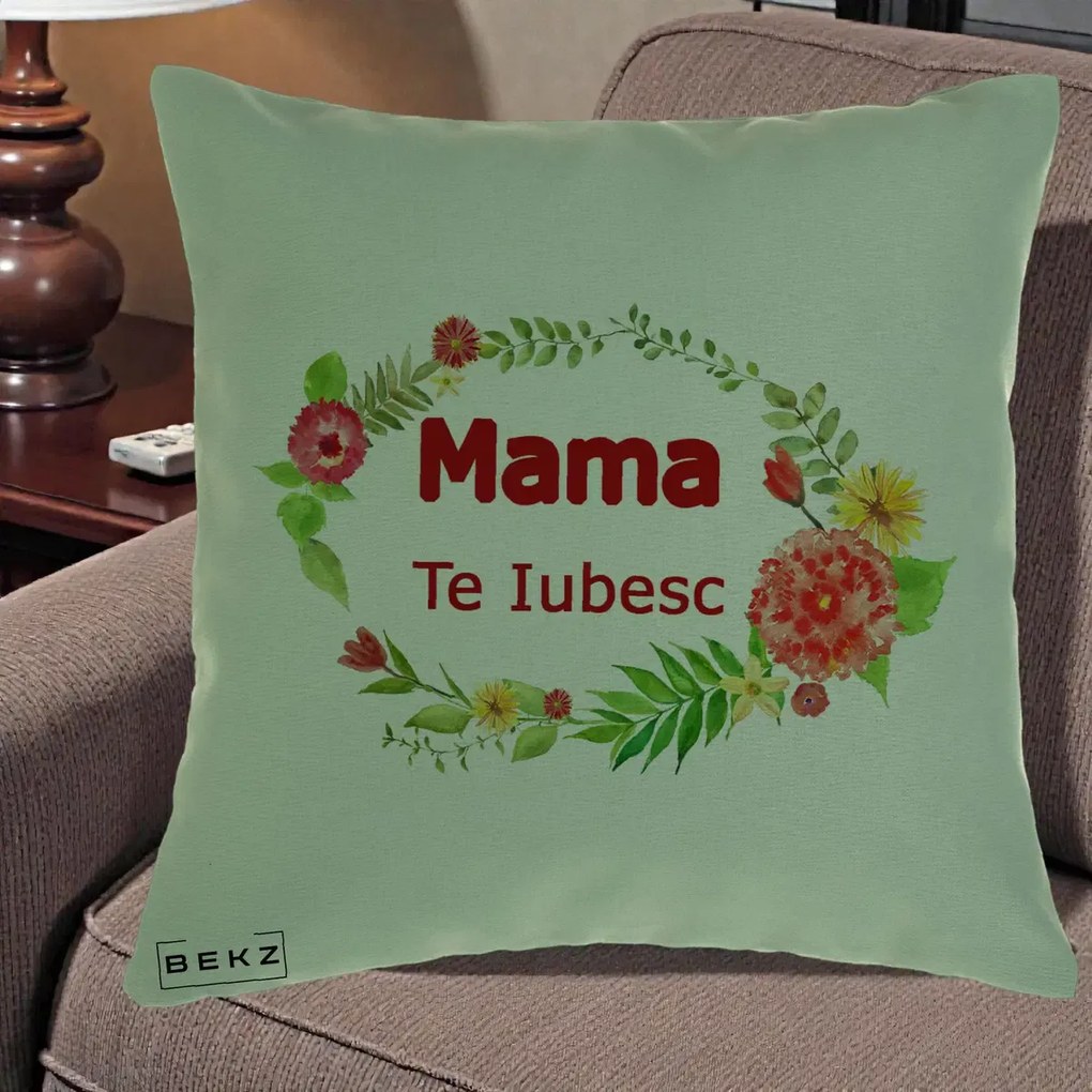Cadou pentru Mama - Perna Personalizata Mama Te Iubesc Flori Rosii, 40x40 cm, Verde, Husa Detasabila, Perna Inclusa, BEKZ®