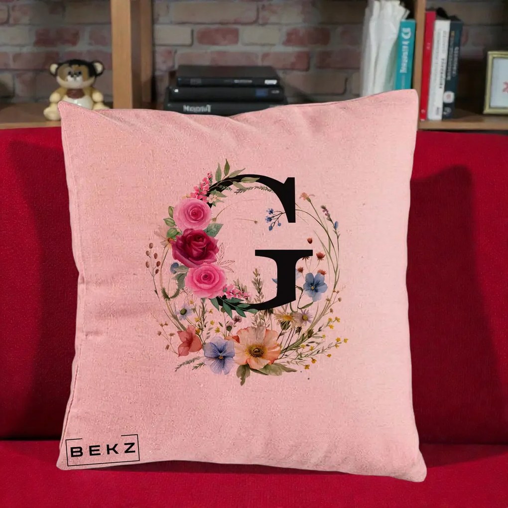 Cadou Personalizat - Perna Personalizata Monogram Litera G cu Flori Acuarela, 40x40 cm, Roz, Husa Detasabila, Perna Inclusa, BEKZ®