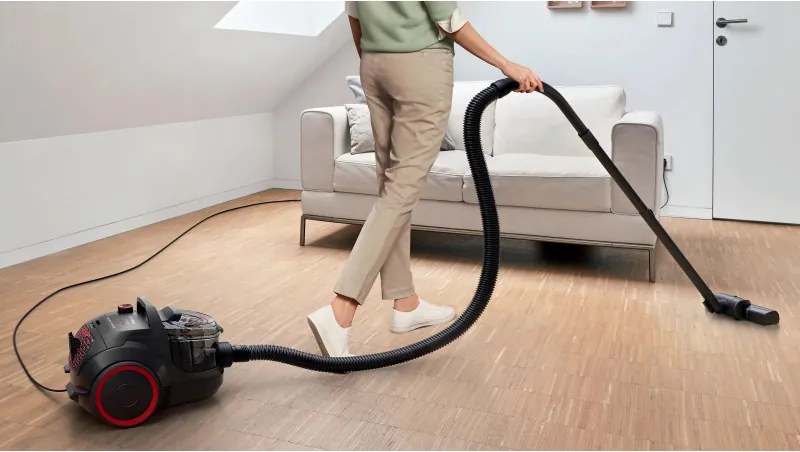 Aspirator fără sac Bosch BGS21POW2 ProPower Series 4, 750 W, 2 l, Power AirCycle, filtru HEPA, 78 dB, negru/roșu