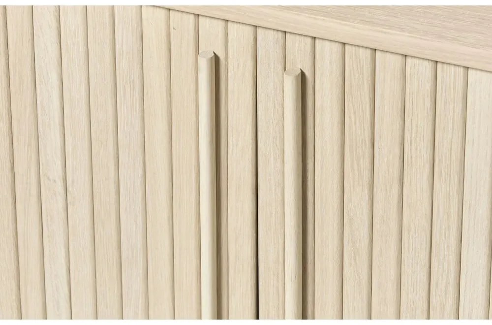 Comodă în culoare naturală cu aspect de lemn de stejar cu ușă glisantă 140x76x45 cm Meta – Unique Furniture