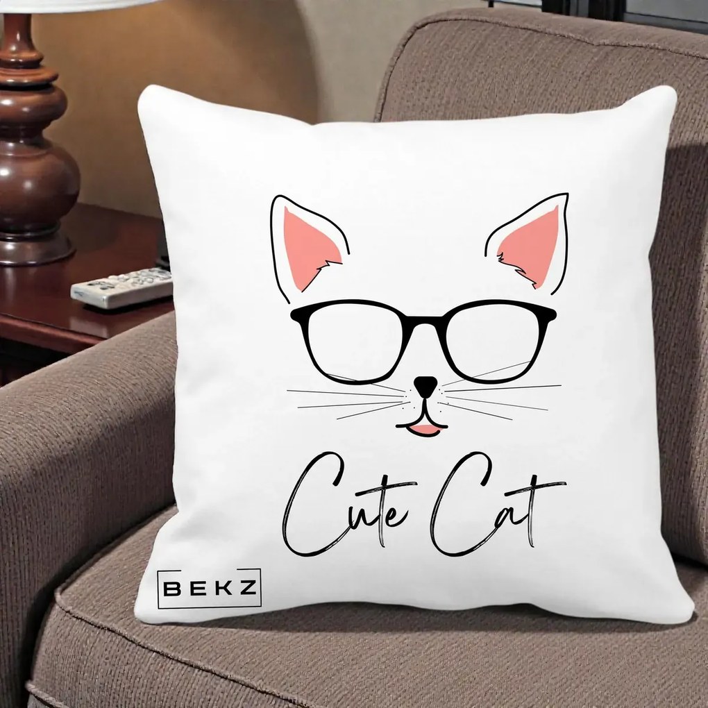 Perna Personalizata Cute Cat cu Ochelari, 40x40 cm, Alba Mata, Husa Detasabila, Perna Inclusa, BEKZ®