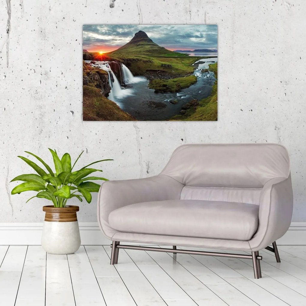 Tablou pe sticlă - Kirkjufell la apus (70x50 cm)