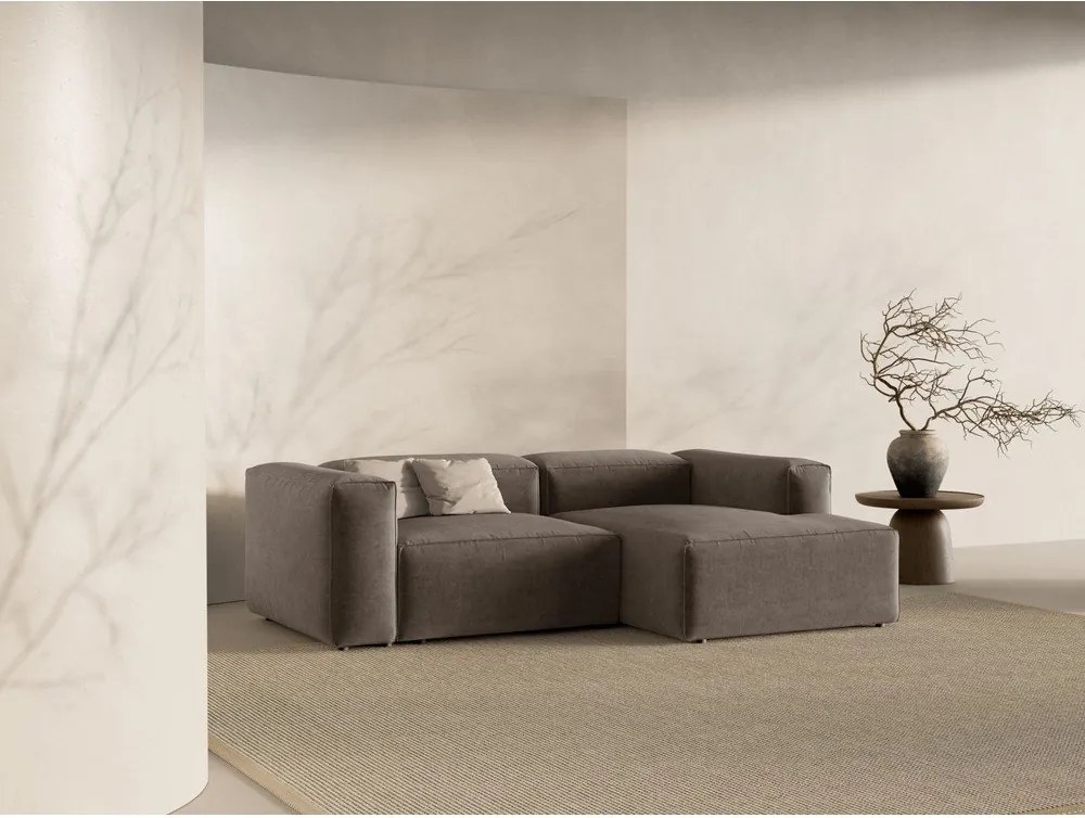 Colțar maro (cu colț pe partea dreaptă/cu șezlong) Bergamo – Cosmopolitan Design