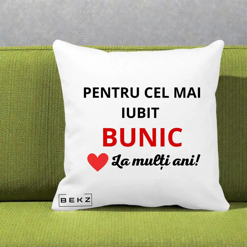 Cadou pentru Bunic - Perna Personalizata Pentru Cel Mai Iubit Bunic La Multi Ani Rosu, 40x40 cm, Alba Mata, Husa Detasabila, Perna Inclusa, BEKZ®