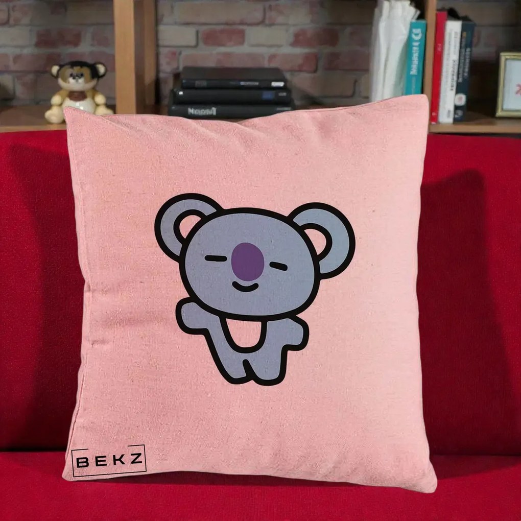 Perna Personalizata BT21 Koya Kawaii, 40x40 cm, Roz, Husa Detasabila, Perna Inclusa, BEKZ®