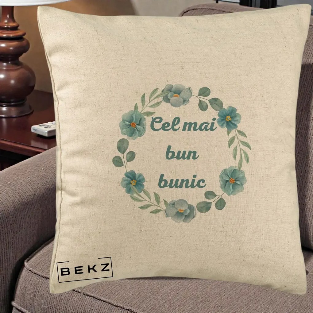 Cadou pentru Bunic - Perna Personalizata Cel Mai Bun Bunic Coronita Flori Albastre Teal, 40x40 cm, Bej, Husa Detasabila, Perna Inclusa, BEKZ®