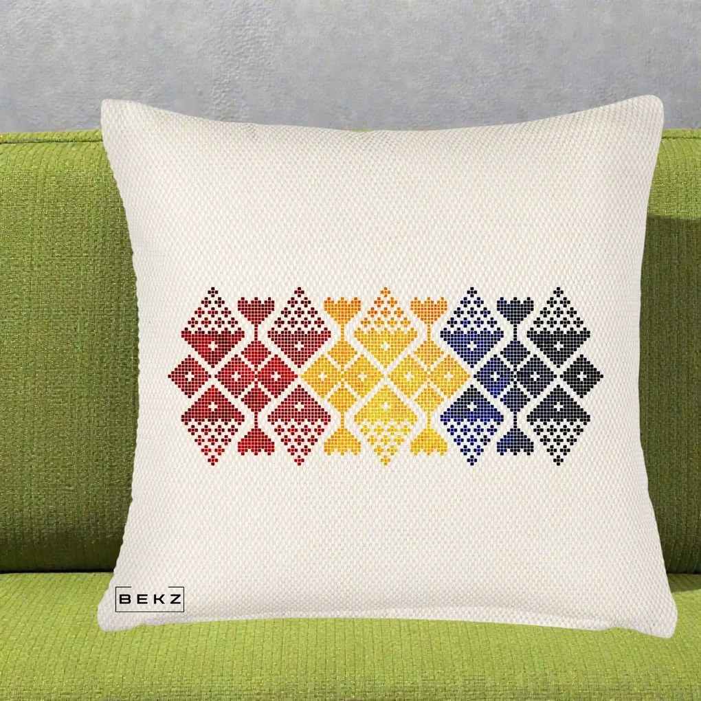 Perna Personalizata Motiv Tricolor Romanesc Broderie, 40x40 cm, Crem Reliefat, Husa Detasabila, Perna Inclusa, BEKZ®