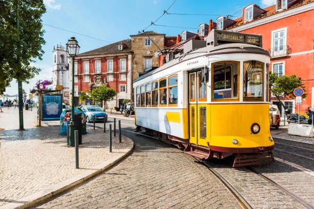 Fotografie Old yellow tram on the streets, © Marco Bottigelli