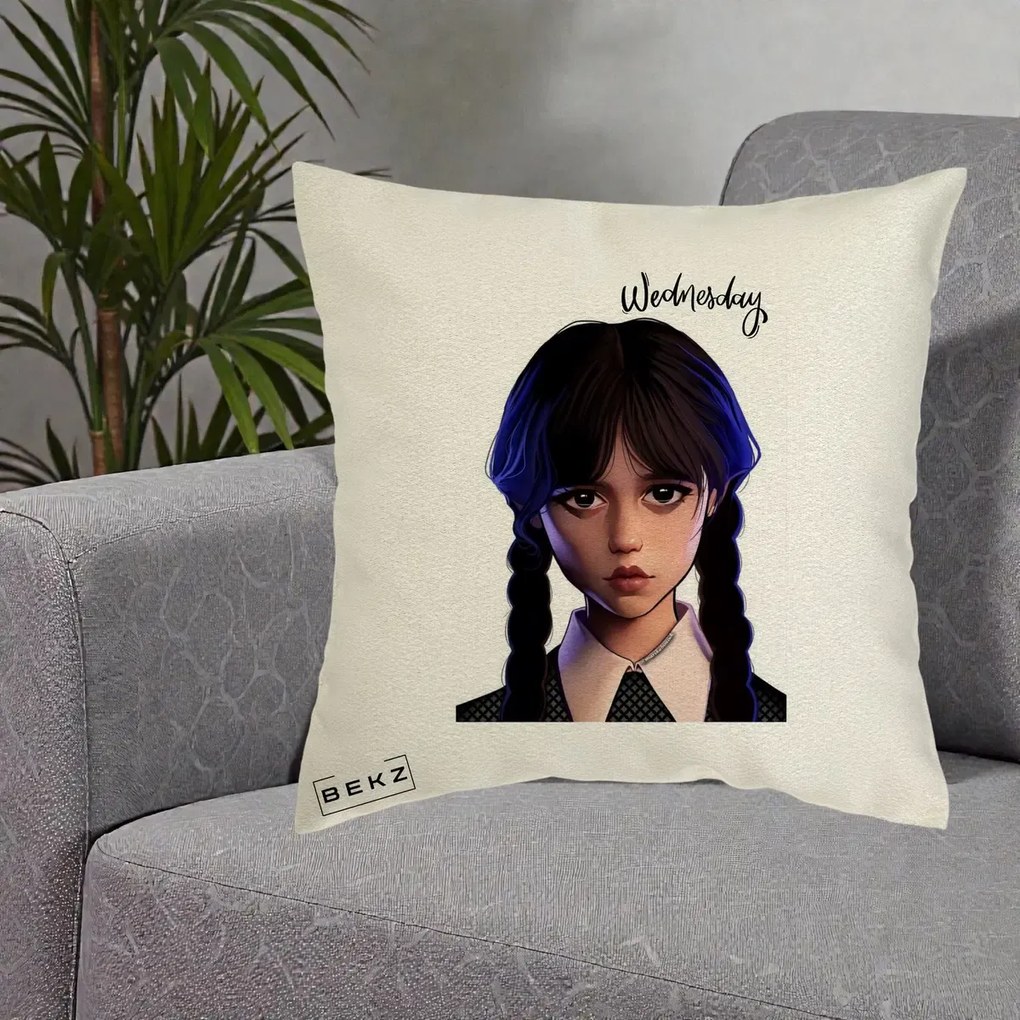 Perna Personalizata Wednesday Addams Portret Realist, 40x40 cm, Ecru, Husa Detasabila, Perna Inclusa, BEKZ®