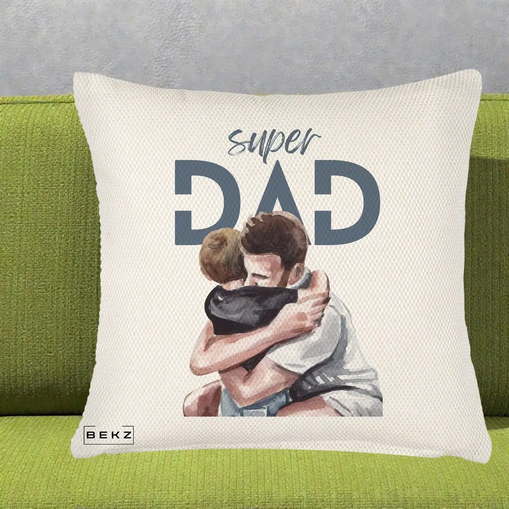 Cadou pentru Tata - Perna Personalizata Super Dad Tata si Fiu Imbratisare, 40x40 cm, Crem Reliefat, Husa Detasabila, Perna Inclusa, BEKZ®