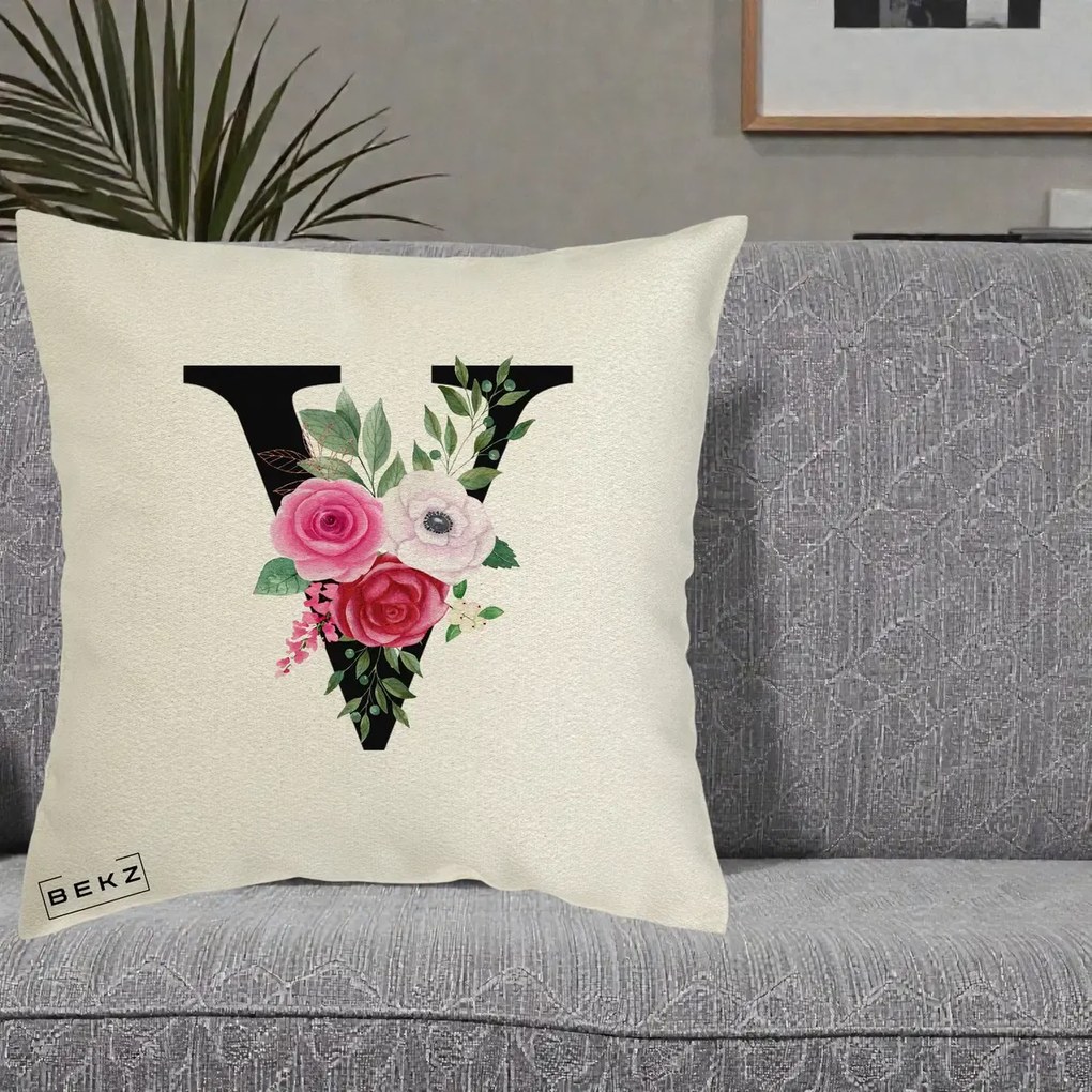 Cadou Personalizat - Perna Personalizata Monograma Florala Litera V cu Buchet, 40x40 cm, Ecru, Husa Detasabila, Perna Inclusa, BEKZ®