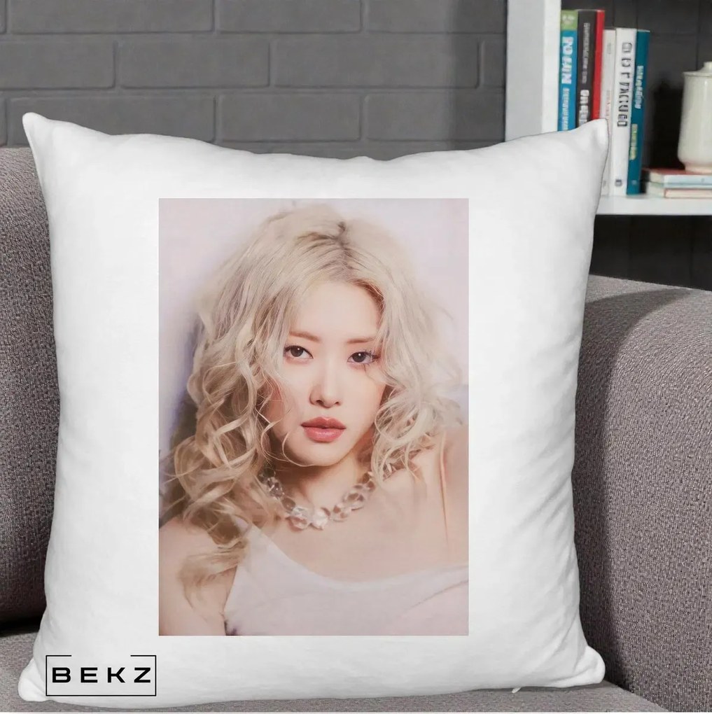 Perna Personalizata K-pop BLACKPINK Rose, 40x40 cm, Alb Pufos, Husa Detasabila, Perna Inclusa, BEKZ®