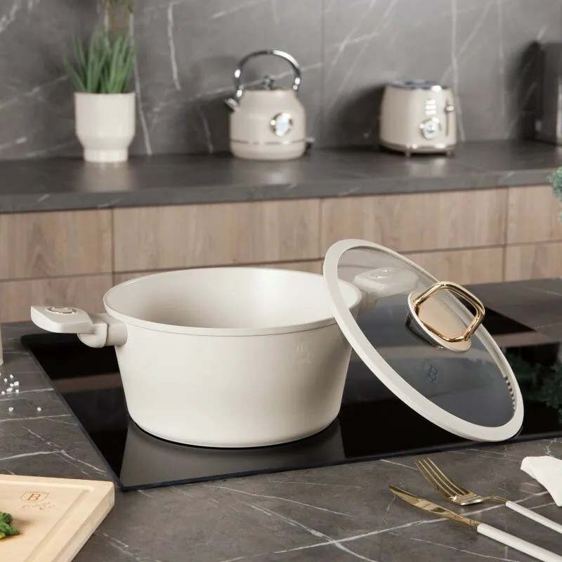BerlingerHaus Cratiță cu suprafață din titan și capac Sahara 24 cm, 24 cm