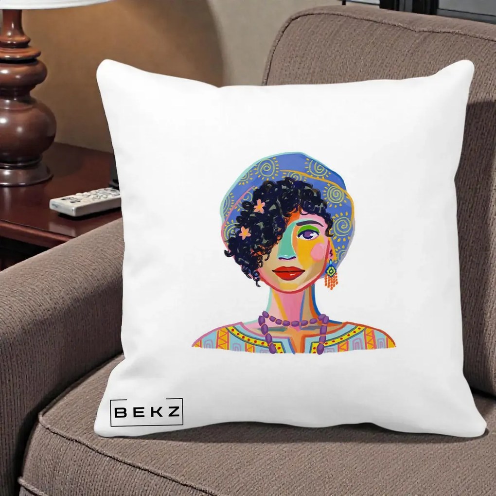 Perna Decorativa Portret Femeie Etnic Colorat, 40x40 cm, Alba Mata, Husa Detasabila, Perna Inclusa, BEKZ®
