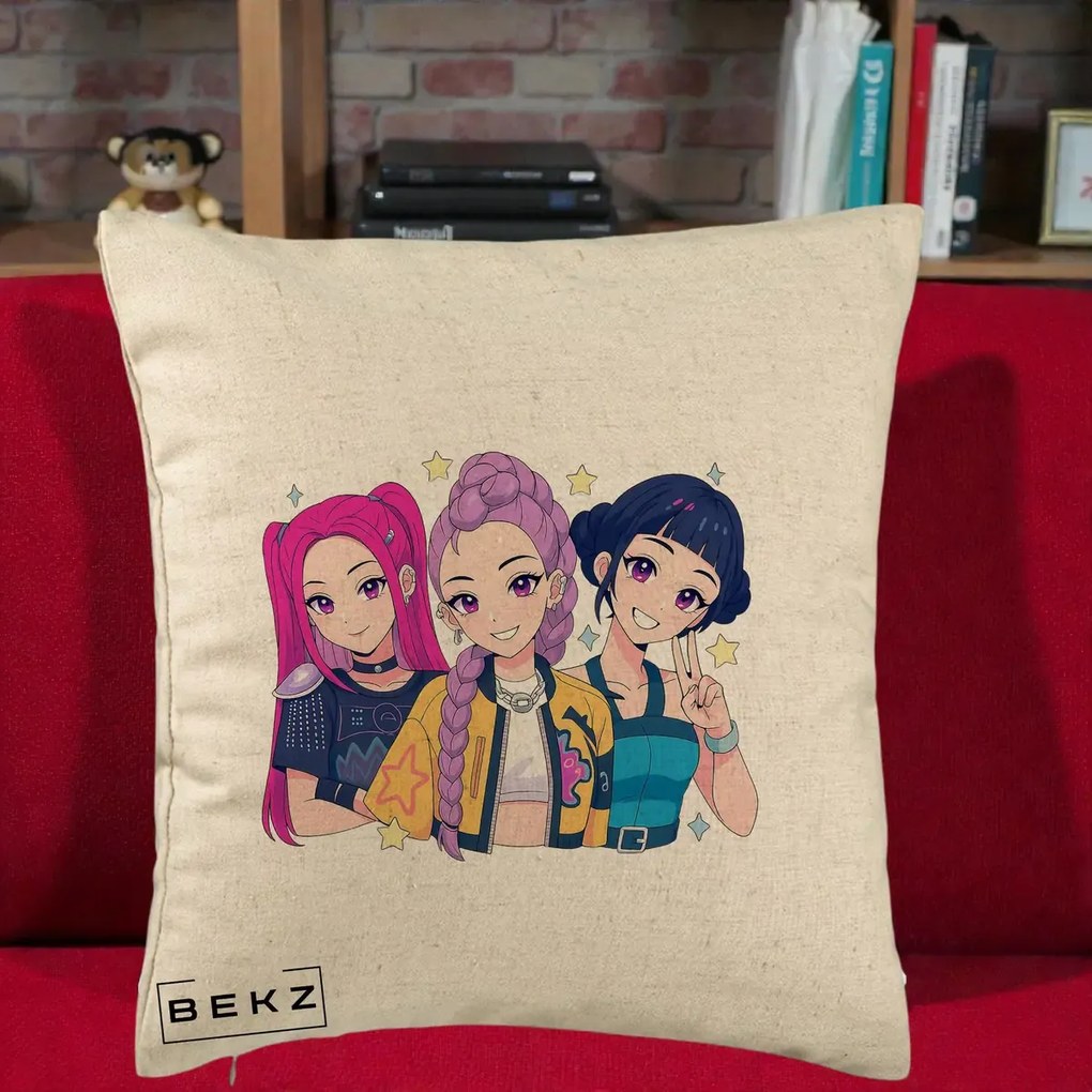 Perna Personalizata K-pop HUNTRX Trio Anime Stele, 40x40 cm, Bej, Husa Detasabila, Perna Inclusa, BEKZ®