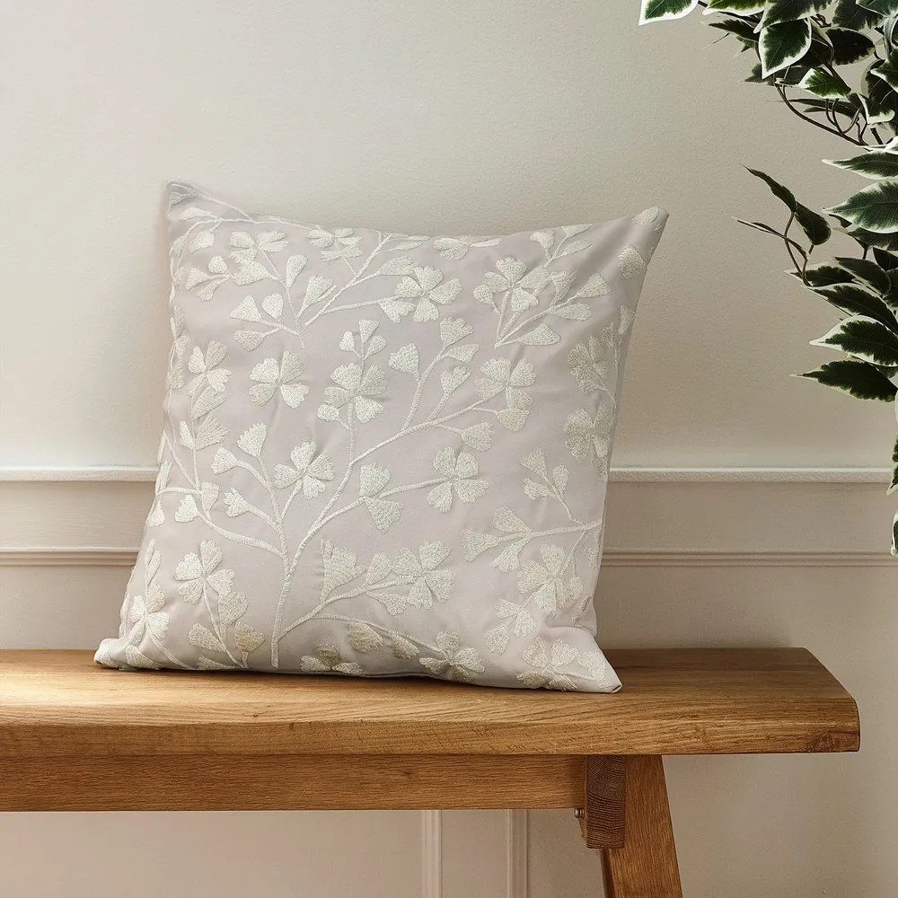 Pernă decorativă 45x45 cm Brooke Floral – Catherine Lansfield