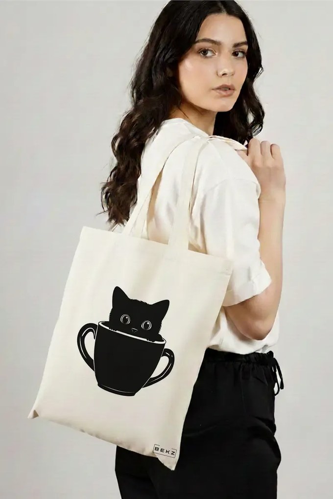 Sacosa de Panza pentru Cumparaturi, Geanta Tote, model Caffeine Cat 15 38 x 34.5 cm, Alba, BEKZ®