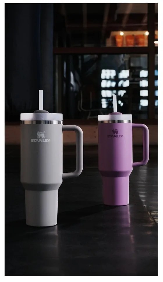 Termos gri deschis cu pai din oțel inoxidabil 1,18 l Quencher H2.0 FlowState Tumbler Ash – Stanley