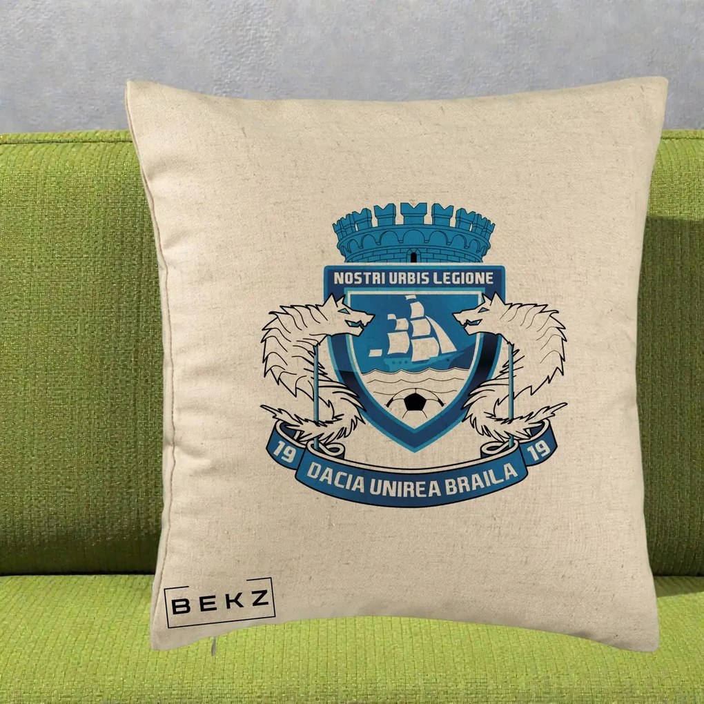 Perna Personalizata Dacia Unirea Braila 1919 Fotbal, 40x40 cm, Bej, Husa Detasabila, Perna Inclusa, BEKZ®