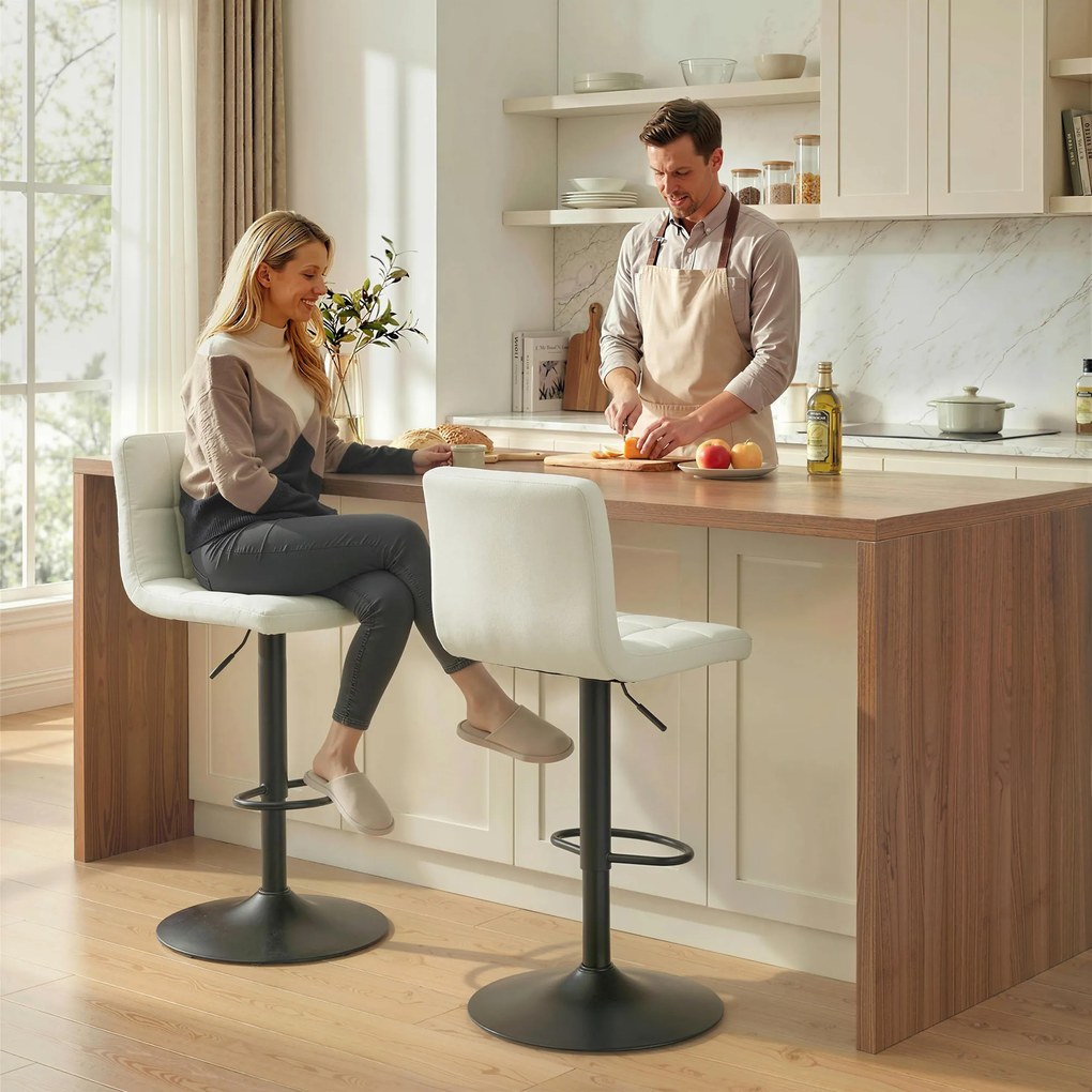 HOMCOM Set 2 Scaune de Bar din Piele PU cu Suport pentru Picioare, Scaune Rotative, Bucătărie, Crem | Aosom Romania