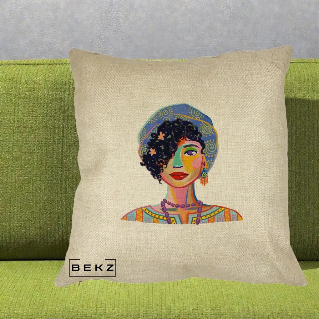 Perna Decorativa Portret Femeie Etnic Colorat, 40x40 cm, Crem, Husa Detasabila, Perna Inclusa, BEKZ®