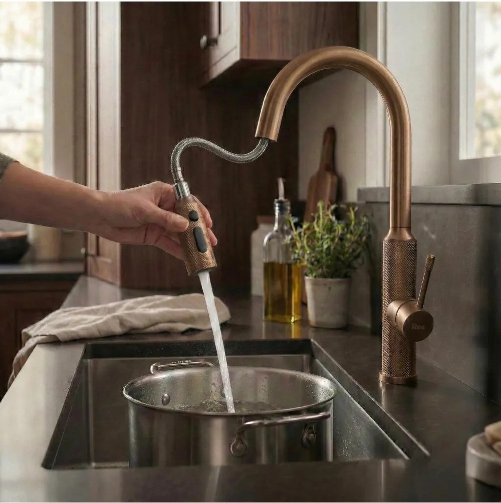 Baterie bucatarie Rea Master cupru periat