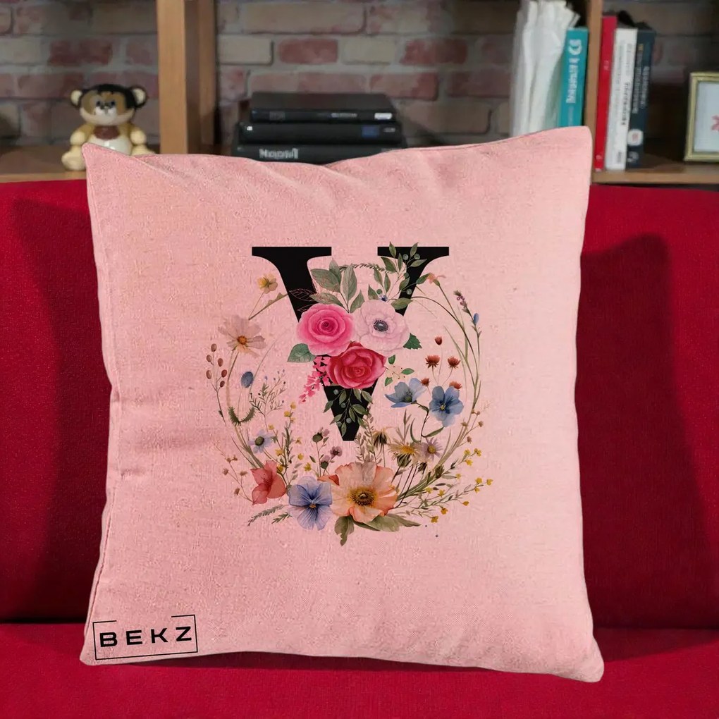 Cadou Personalizat - Perna Personalizata Monograma Florala Litera V cu Coroana, 40x40 cm, Roz, Husa Detasabila, Perna Inclusa, BEKZ®