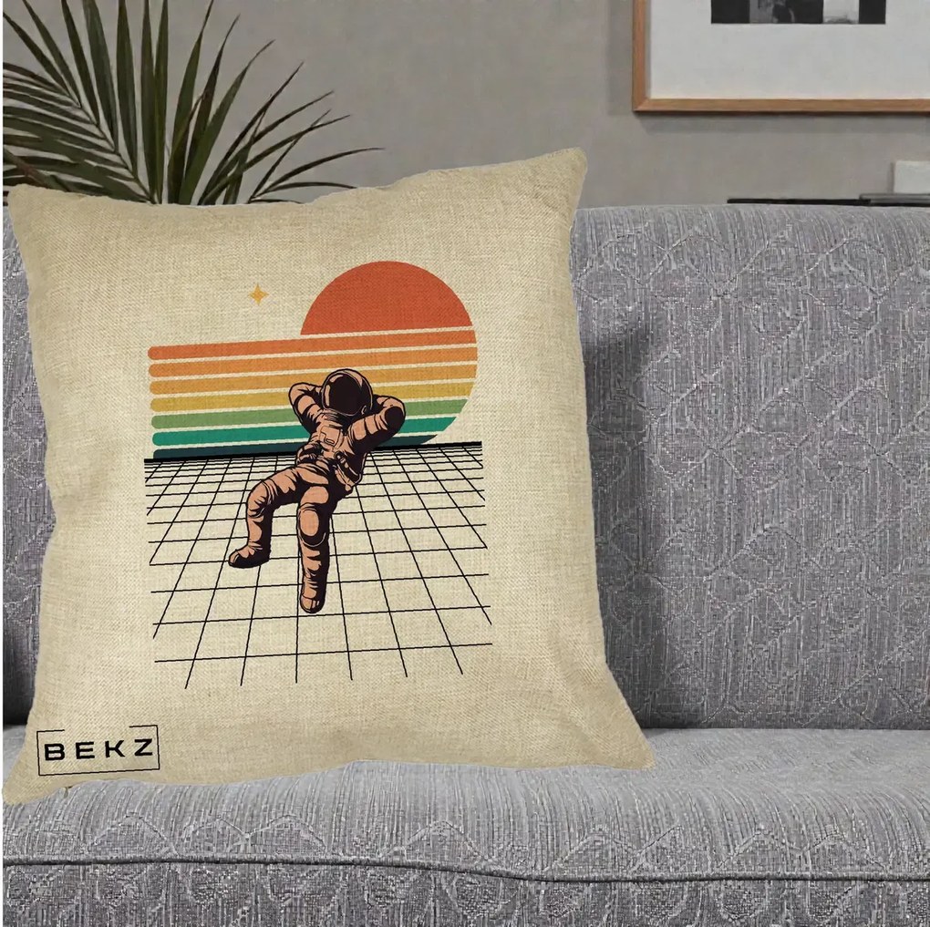 Perna Decorativa Astronaut Retro Space, 40x40 cm, Crem, Husa Detasabila, Perna Inclusa, BEKZ®