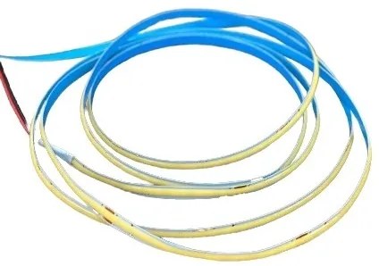 Bandă LED COB – 320 LED/m, 11 W/m, Lumină Caldă 3000 K, 10 m – 220 V 💡