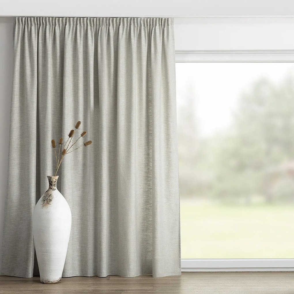 Perdea cu bandă de pliuri