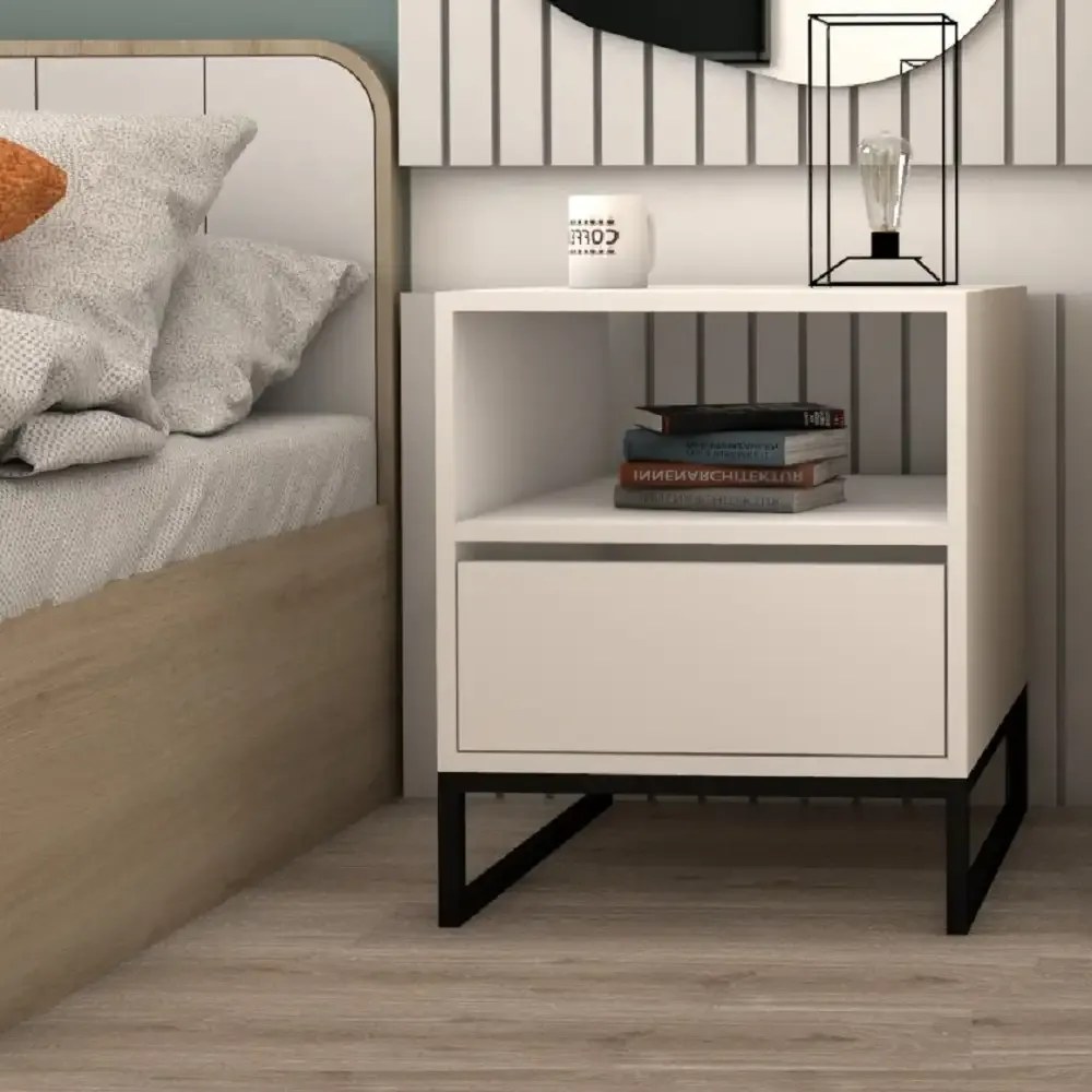 Noptiera Lida pentru dormitor,culoare alb,61 cm