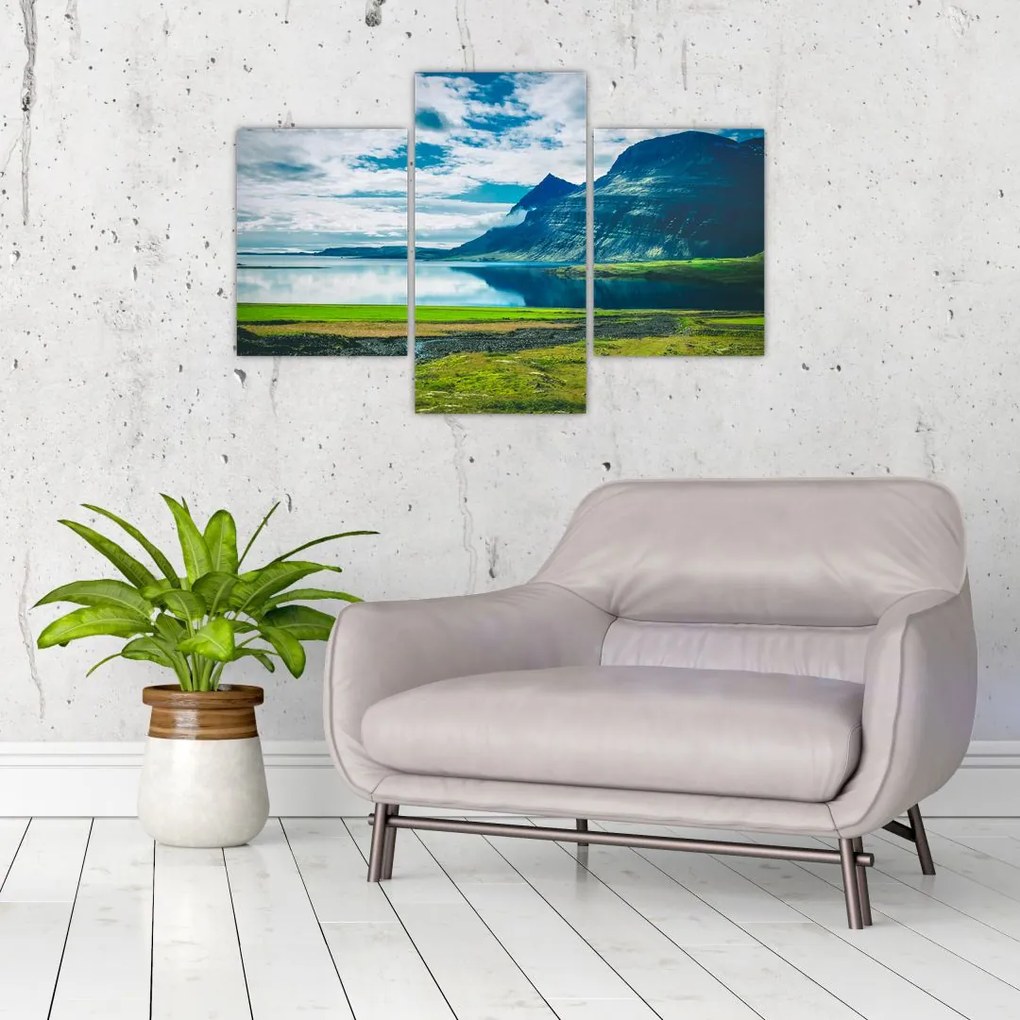 Tablou cu lac și munți (90x60 cm)