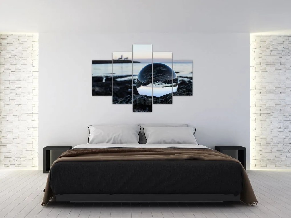 Tablou - Bile de sticlă pe piatră (150x105 cm)