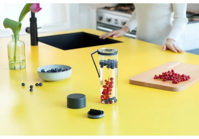 Sticla Brabantia Make&Take 1006278, 500 ml, Cu filtru, Protectie impotriva scurgerilor, Deschidere larga, Transparent/Gri inchis