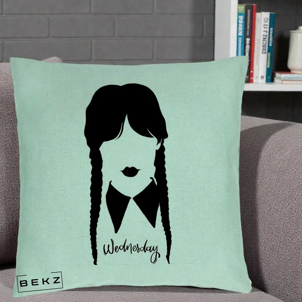 Perna Personalizata Wednesday Addams Silueta Alb-Negru, 40x40 cm, Verde Menta, Husa Detasabila, Perna Inclusa, BEKZ®