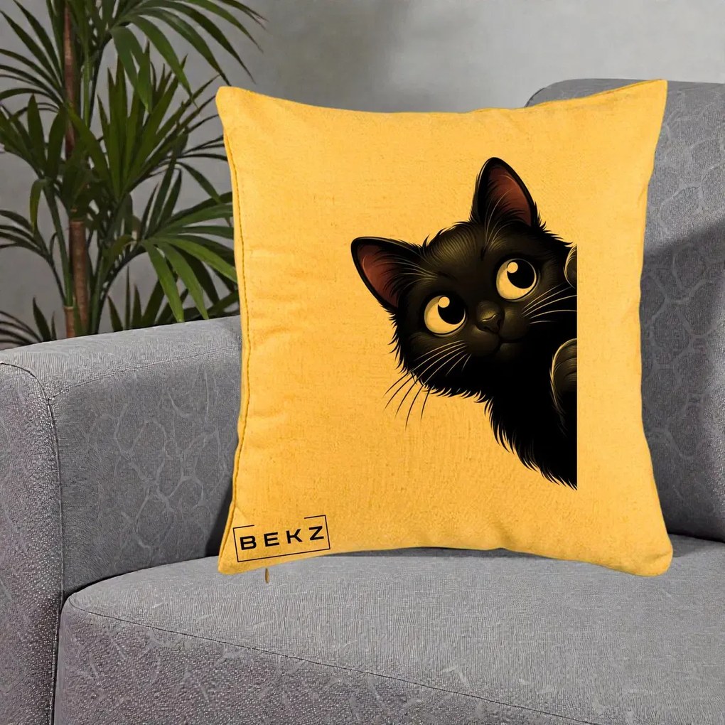 Perna Decorativa Pisica Neagra Dragalasa Curioasa, 40x40 cm, Galben, Husa Detasabila, Perna Inclusa, BEKZ®