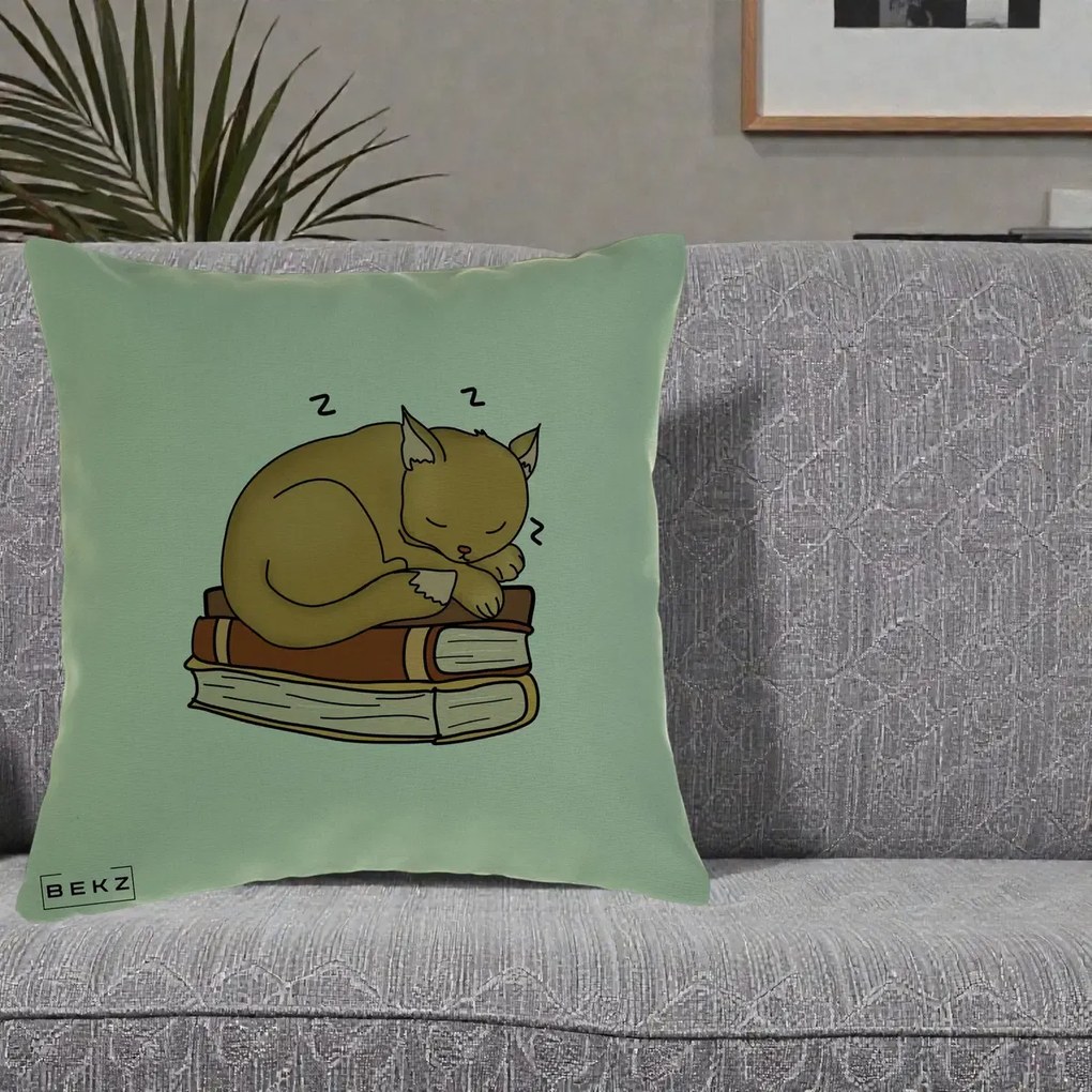 Perna Decorativa Pisica Adormita pe Carti, 40x40 cm, Verde, Husa Detasabila, Perna Inclusa, BEKZ®