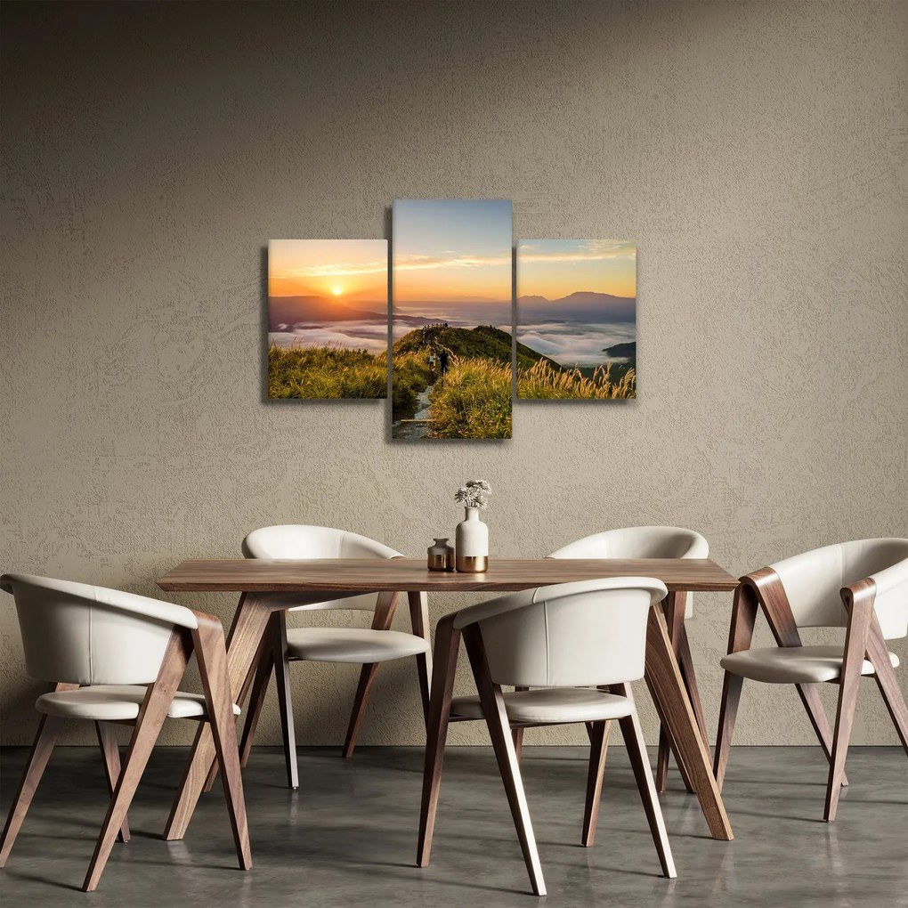 Tablou cu munți în apus de soare (90x60 cm)
