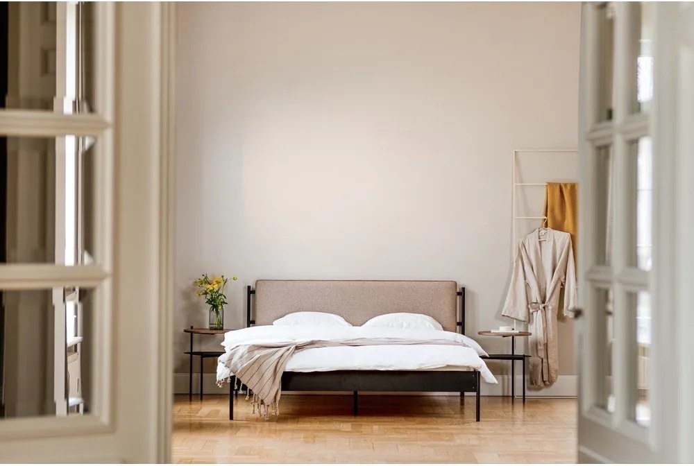 Pat matrimonial negru tapițat din oțel cu somieră 200x200 cm Eton Basic – noo.ma