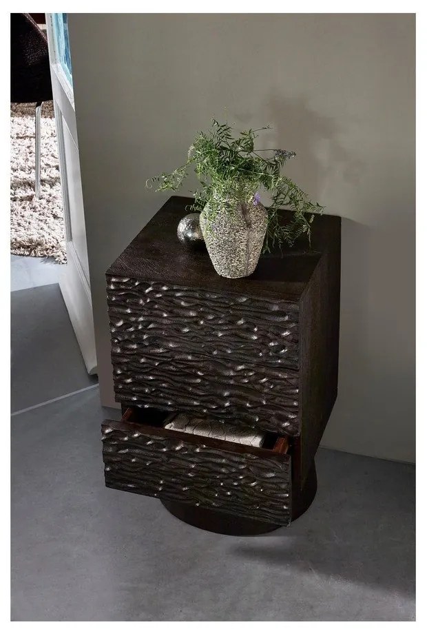 Noptieră maro închis din lemn de mango Crumble – WOOOD