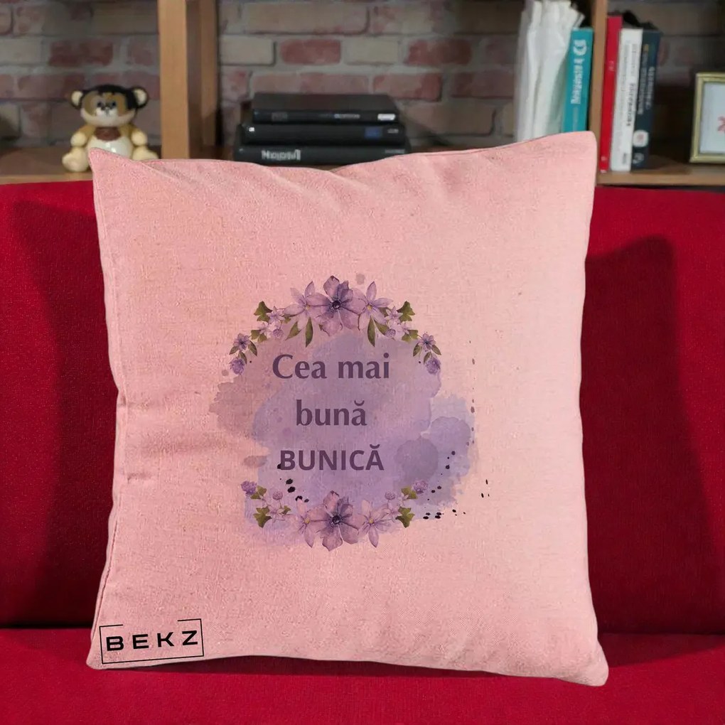 Cadou pentru Bunica - Perna Personalizata Cea Mai Buna Bunica Flori Mov Acuarela Negru, 40x40 cm, Roz, Husa Detasabila, Perna Inclusa, BEKZ®