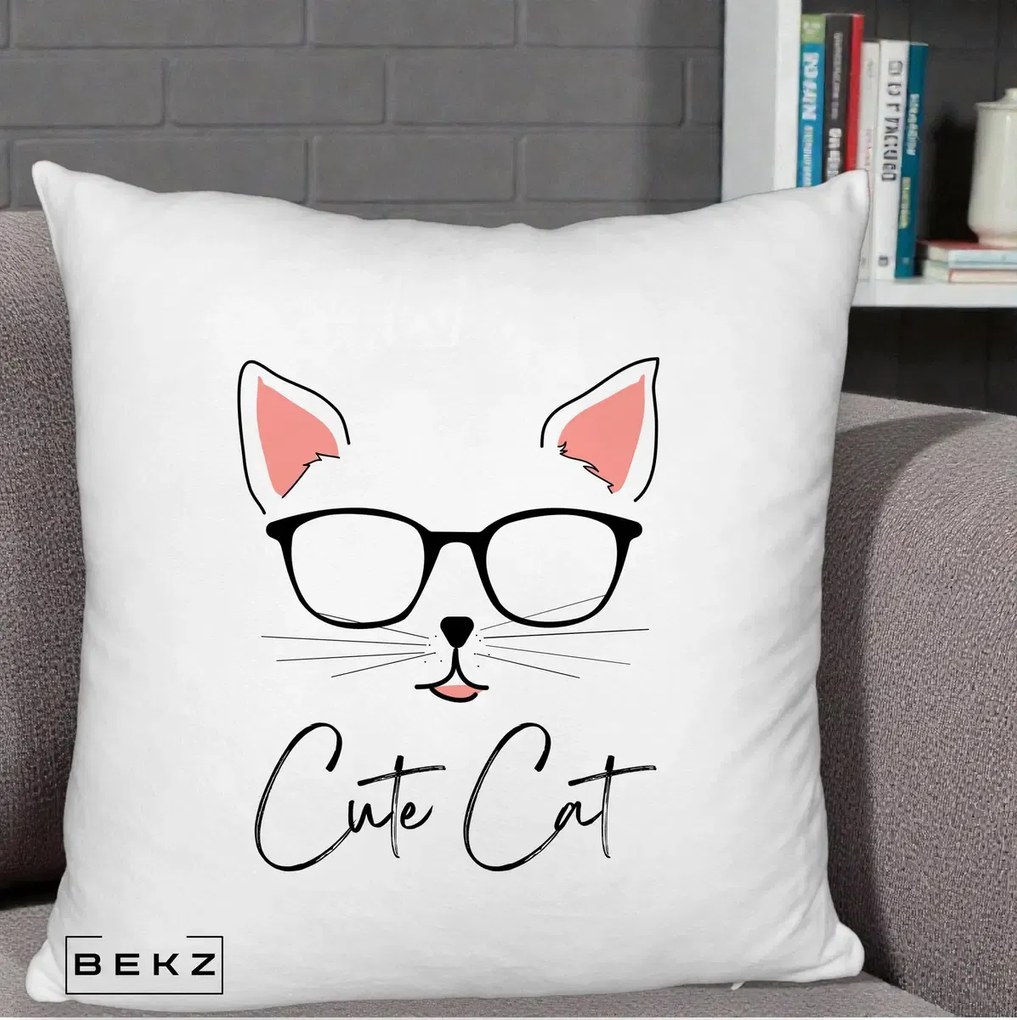 Perna Personalizata Cute Cat cu Ochelari, 40x40 cm, Alb Pufos, Husa Detasabila, Perna Inclusa, BEKZ®