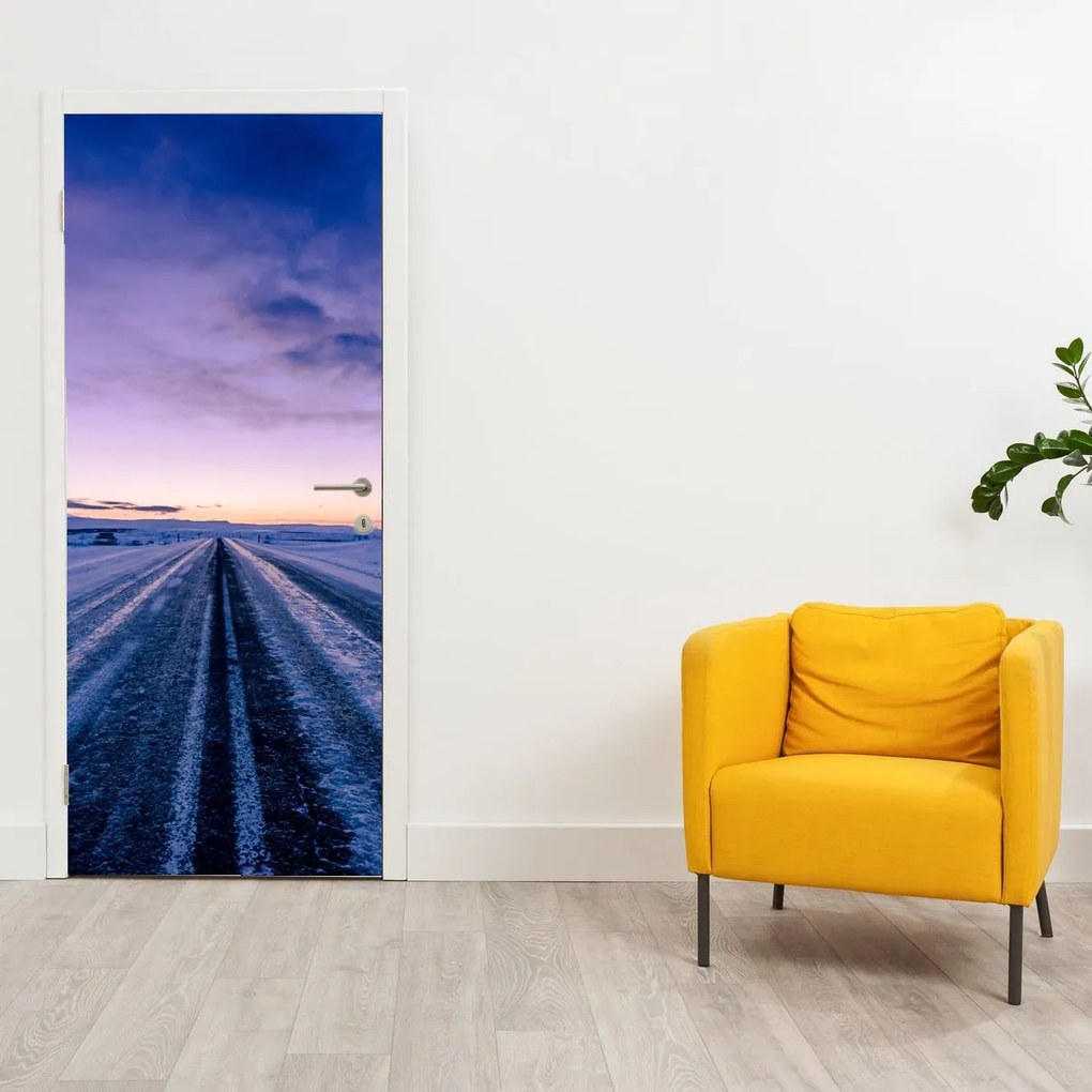 Fototapet pentru ușă - Drum iarna (95x205cm)