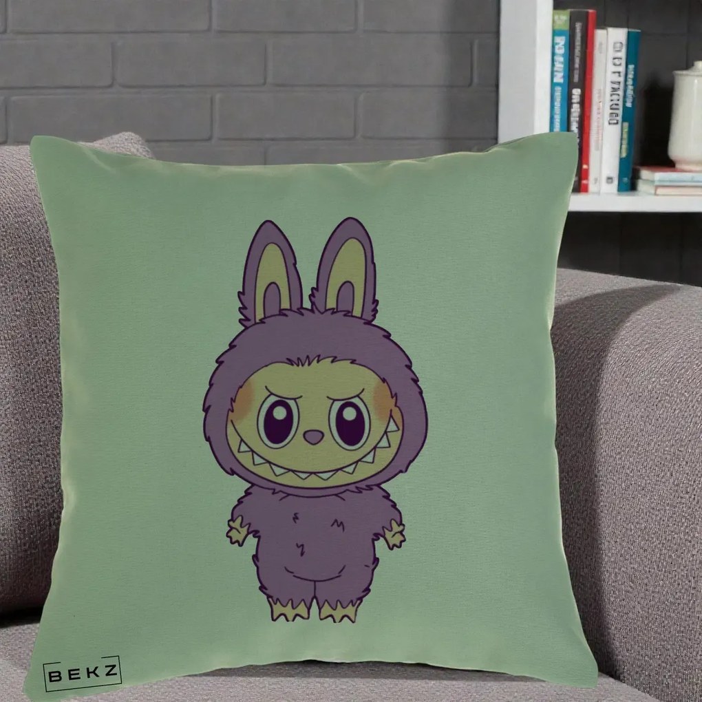 Perna Personalizata Labubu Violet Solo, 40x40 cm, Verde, Husa Detasabila, Perna Inclusa, BEKZ®