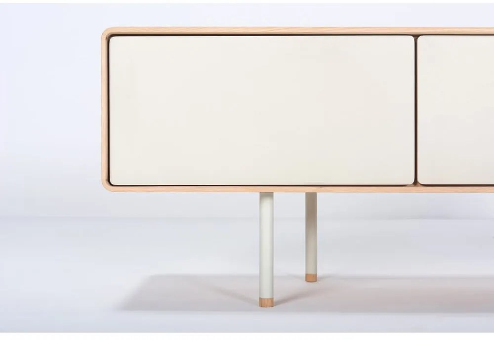 Comodă TV albă/în culoare naturală din lemn de stejar 160x48 cm Fina – Gazzda