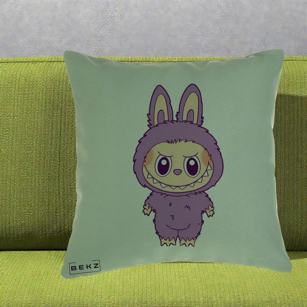Perna Personalizata Labubu Violet Solo, 40x40 cm, Verde, Husa Detasabila, Perna Inclusa, BEKZ®