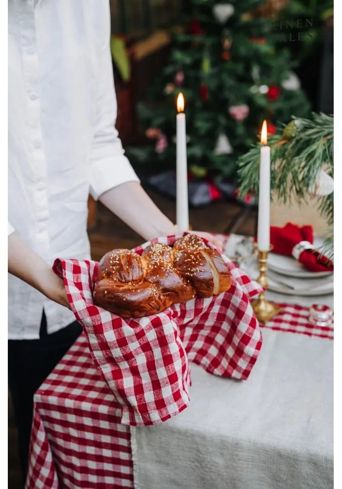 Suport pentru farfurii din material textil 35x45 cm Red Gingham – Linen Tales