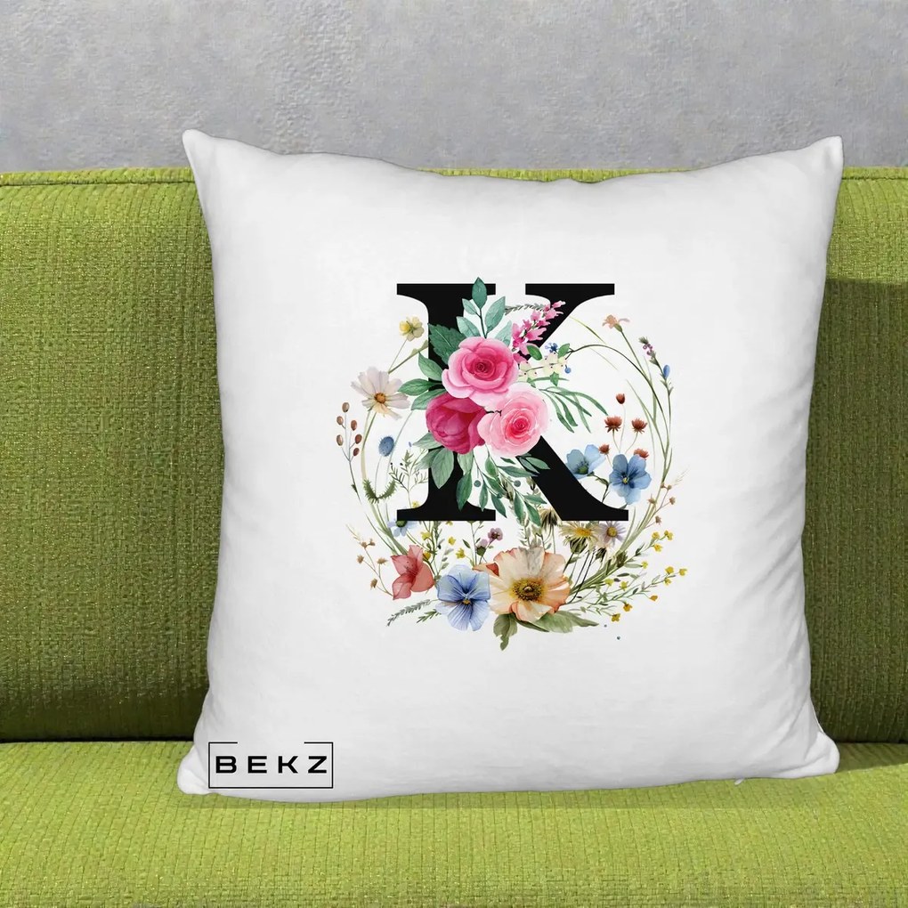 Cadou Personalizat - Perna Personalizata Monogram Litera K cu Flori Acuarela, 40x40 cm, Alb Pufos, Husa Detasabila, Perna Inclusa, BEKZ®