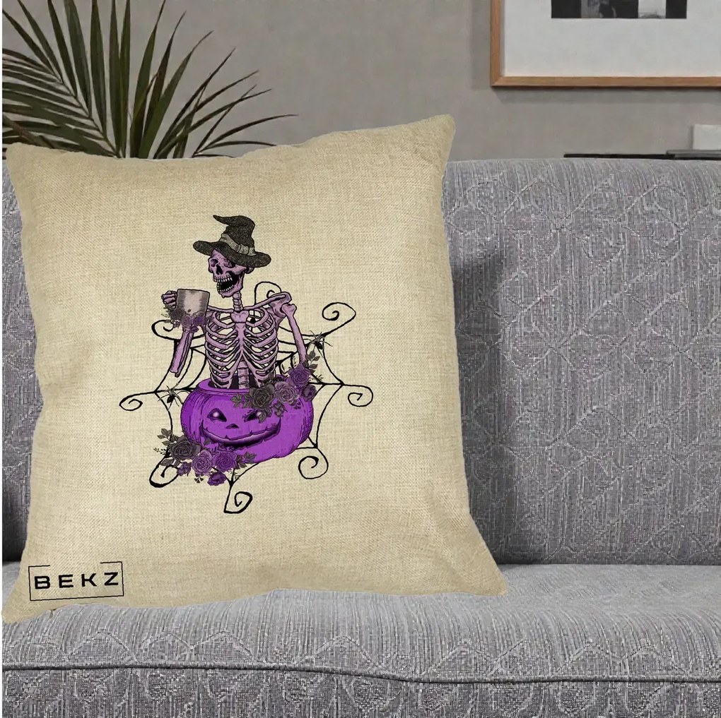 Perna Decorativa Schelet Vrajitor cu Dovleac Violet Halloween, 40x40 cm, Crem, Husa Detasabila, Perna Inclusa, BEKZ®